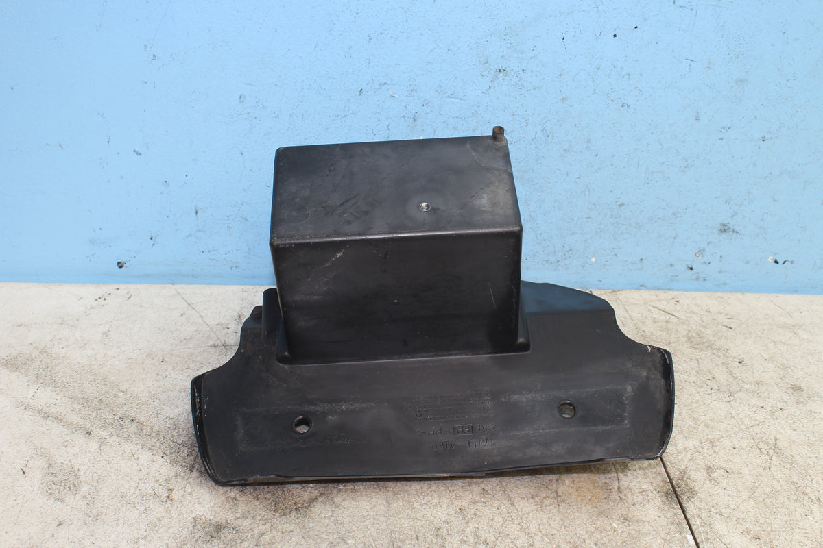 05-09 Suzuki Boulevard VL800 C50 Battery Box Electric Parts Holder Tray Tool