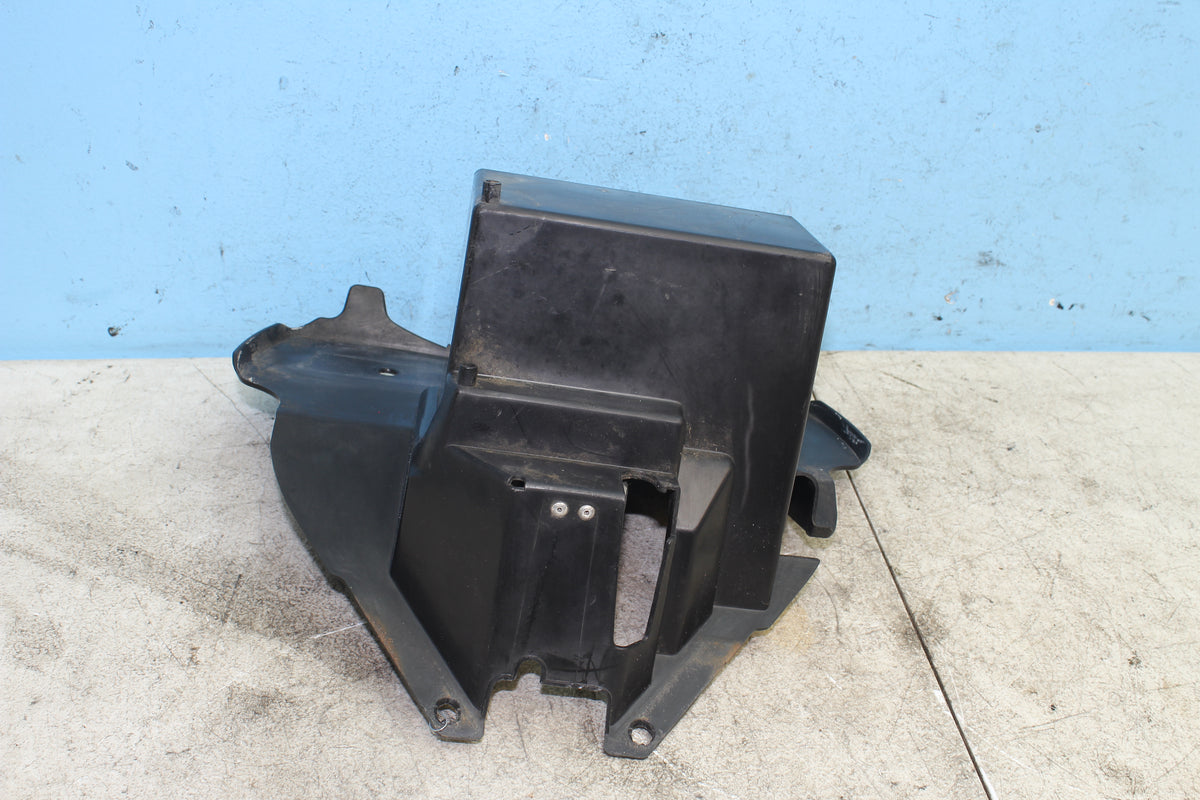 05-09 Suzuki Boulevard VL800 C50 Battery Box Electric Parts Holder Tray Tool
