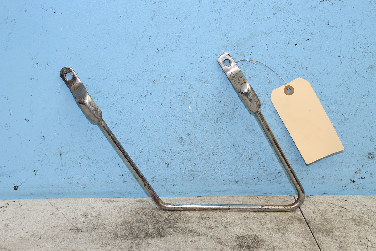 01-08 Suzuki Boulevard VL800 C50 Left Bracket Saddle Bag Luggage Side Mount