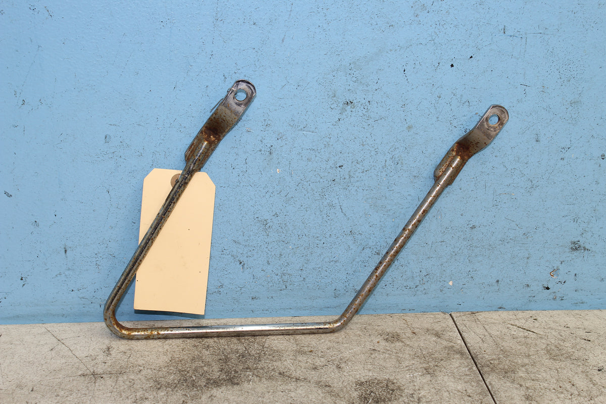 01-08 Suzuki Boulevard VL800 C50 Left Bracket Saddle Bag Luggage Side Mount