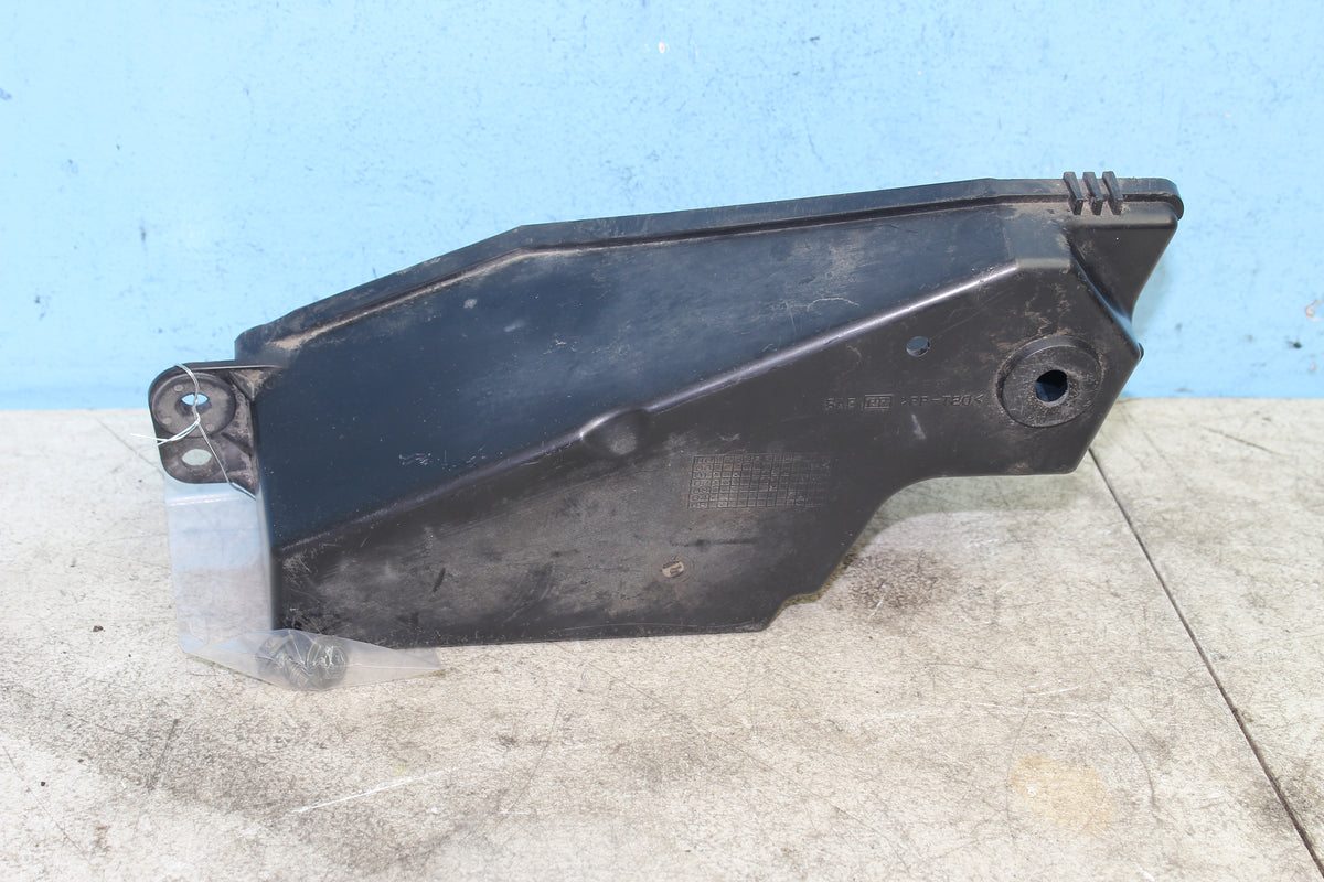 05-09 Suzuki Boulevard VL800 C50 Tool Kit Bag Box Holder Storage Luggage