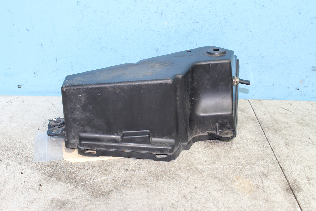 05-09 Suzuki Boulevard VL800 C50 Tool Kit Bag Box Holder Storage Luggage