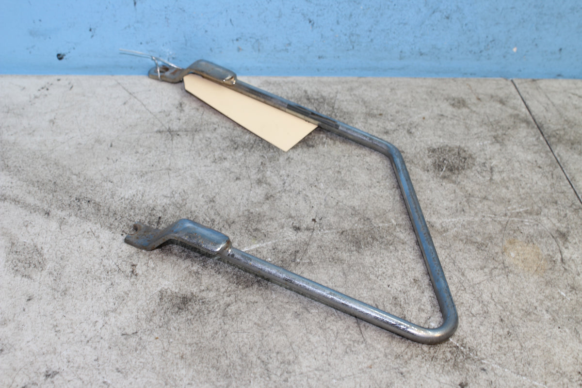 01-08 Suzuki Boulevard VL800 C50 Right Bracket Saddle Bag Luggage Mount *DMG*