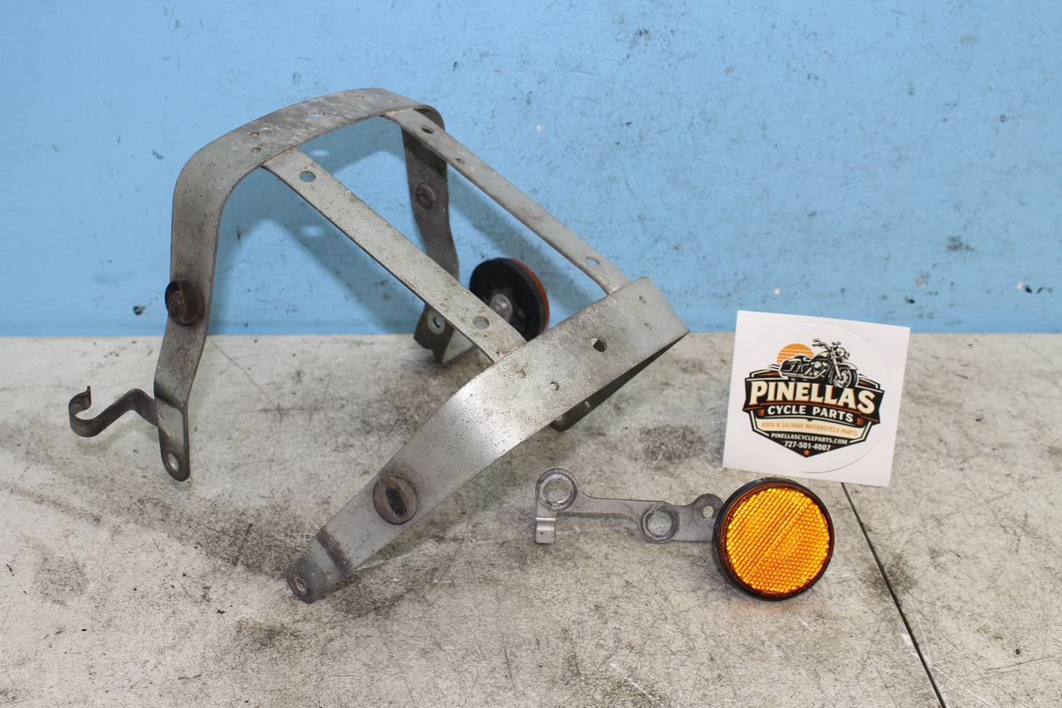 06-09 Suzuki Boulevard VL800 C50 Front Fender Mount Wheel Cover Bracket
