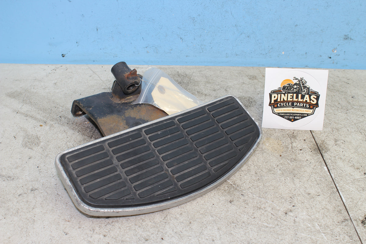 05-08 Suzuki Boulevard VL800 C50 Right Floorboard Front Driver Foot Rest