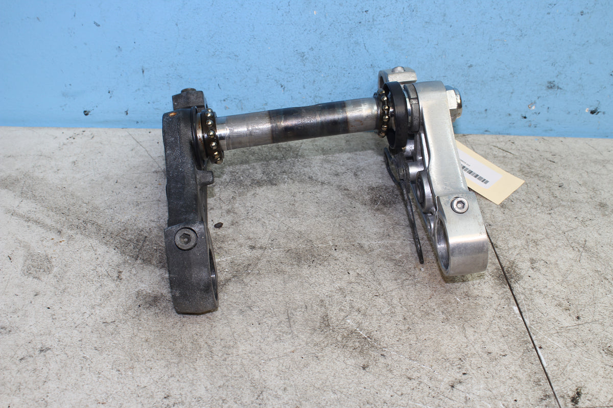 06-25 Suzuki Boulevard VL800 C50 Triple Tree Steering Stem Fork Clamp