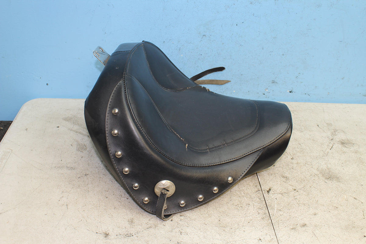 07-19 Suzuki Boulevard VL800 C50 Seat Front Rider Driver *DMG*