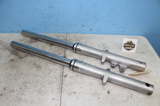 05-25 Suzuki Boulevard VL800 C50 Fork Left Right Tube Legs