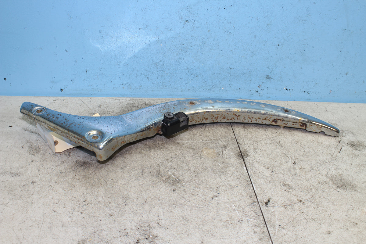 01-24 Suzuki Boulevard VL800 C50 Left Rear Fender Mount Strut Cover Grip Frame