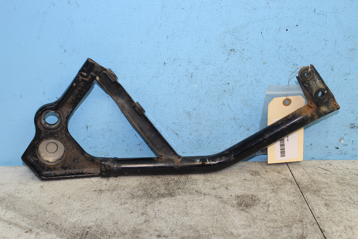 06-07 Suzuki Boulevard VL800 C50 Left Swing Arm Bracket Swingarm Support Mount