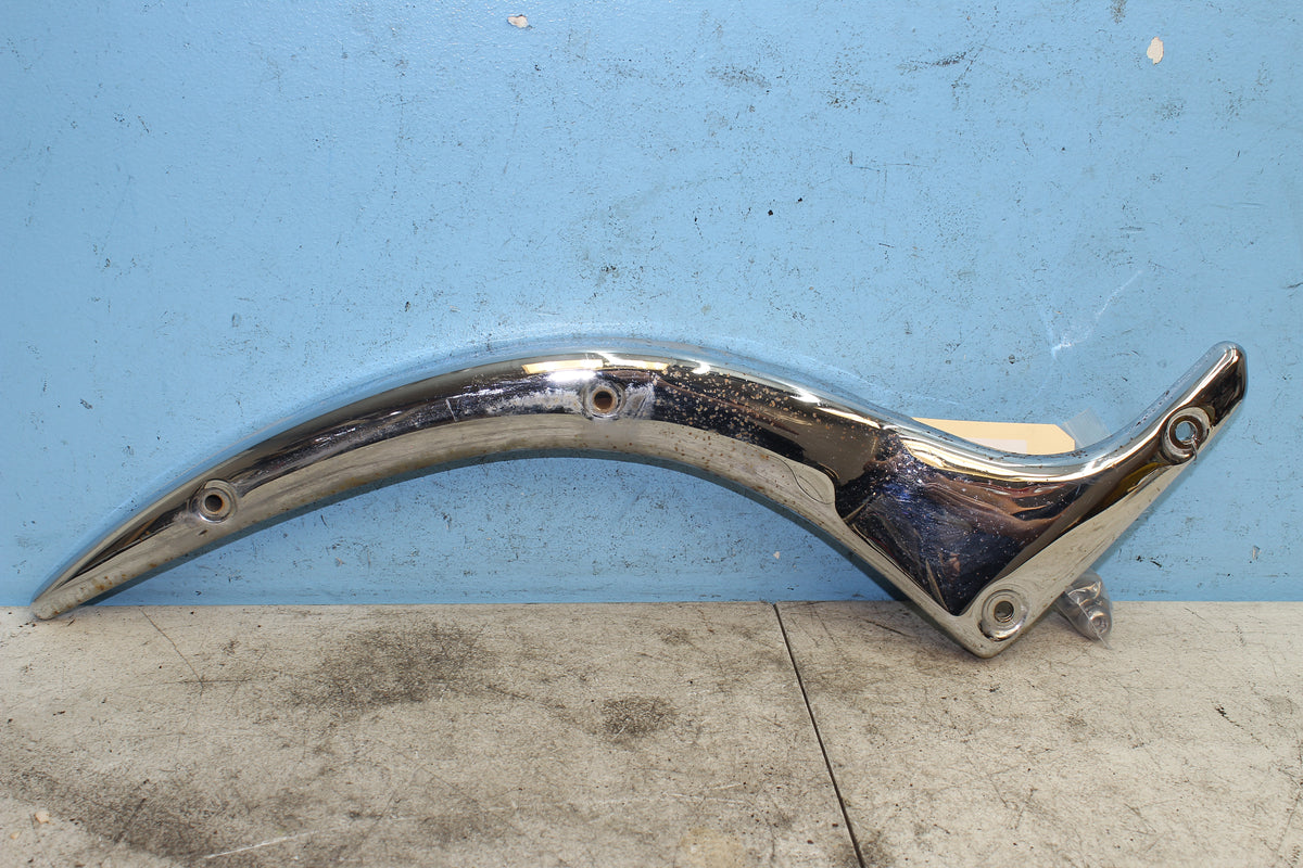 01-24 Suzuki Boulevard VL800 C50 Right Rear Fender Mount Strut Cover Grip Frame