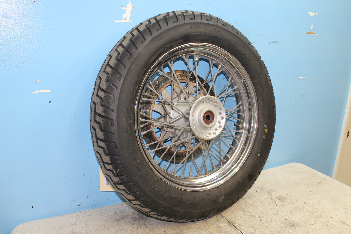01-25 Suzuki Boulevard VL800 C50 Front Wheel Rim Tire *STRAIGHT*