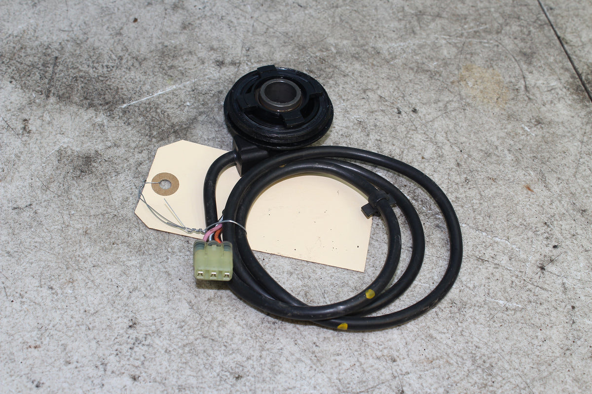 05-19 Suzuki Boulevard VL800 C50 Speed Sensor Front Wheel Speedo Pick Up