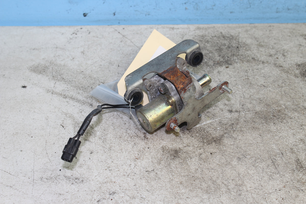 05-09 Suzuki Boulevard VL800 C50 Secondary 2nd Air Valve Solenoid Intake
