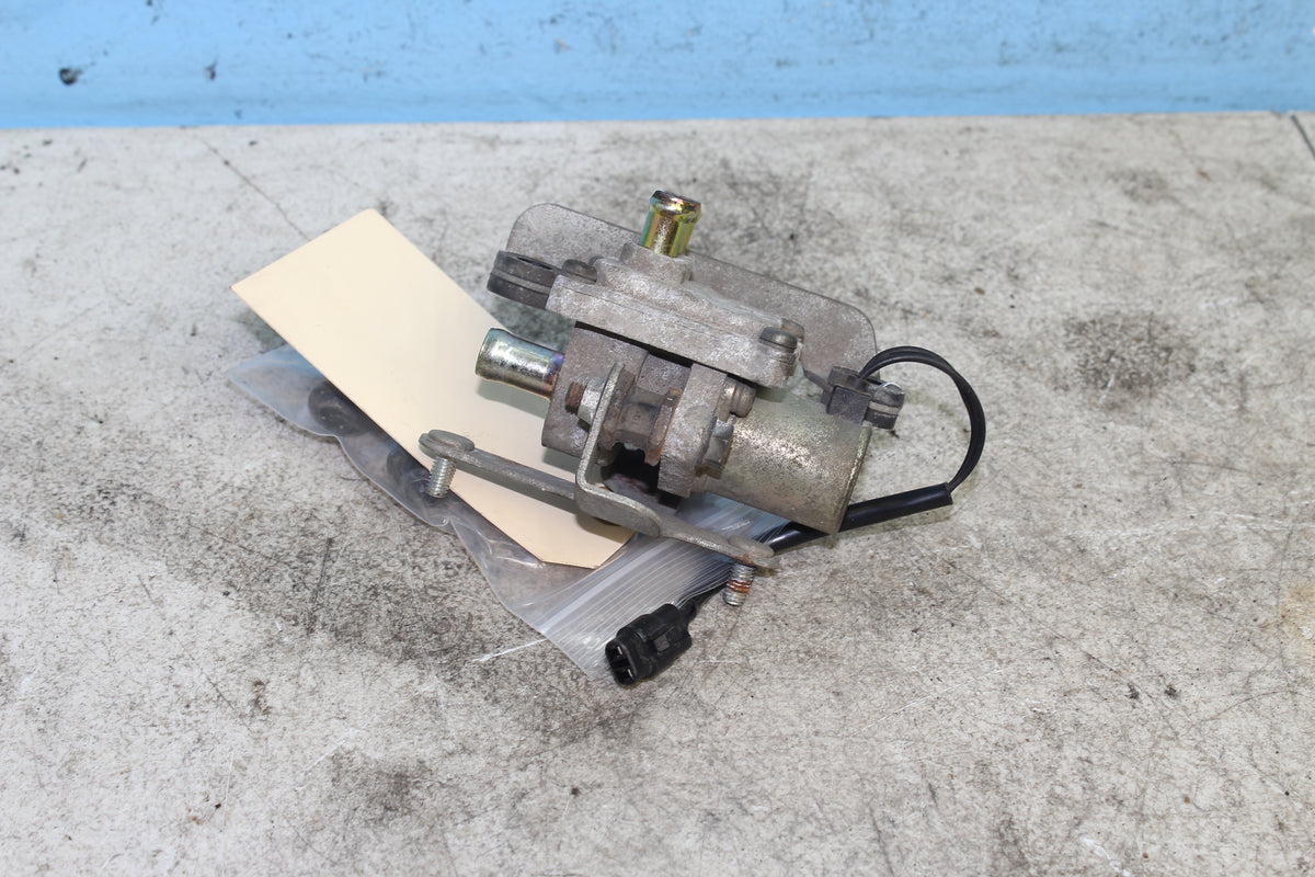 05-09 Suzuki Boulevard VL800 C50 Secondary 2nd Air Valve Solenoid Intake