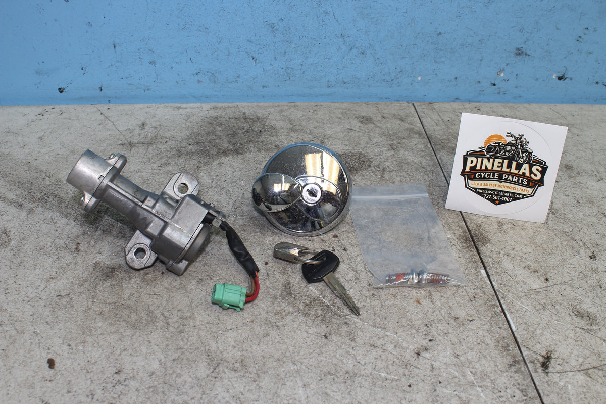 07-25 Suzuki Boulevard VL800 C50 Ignition Switch Gas Fuel Cap Lockset w/ Key