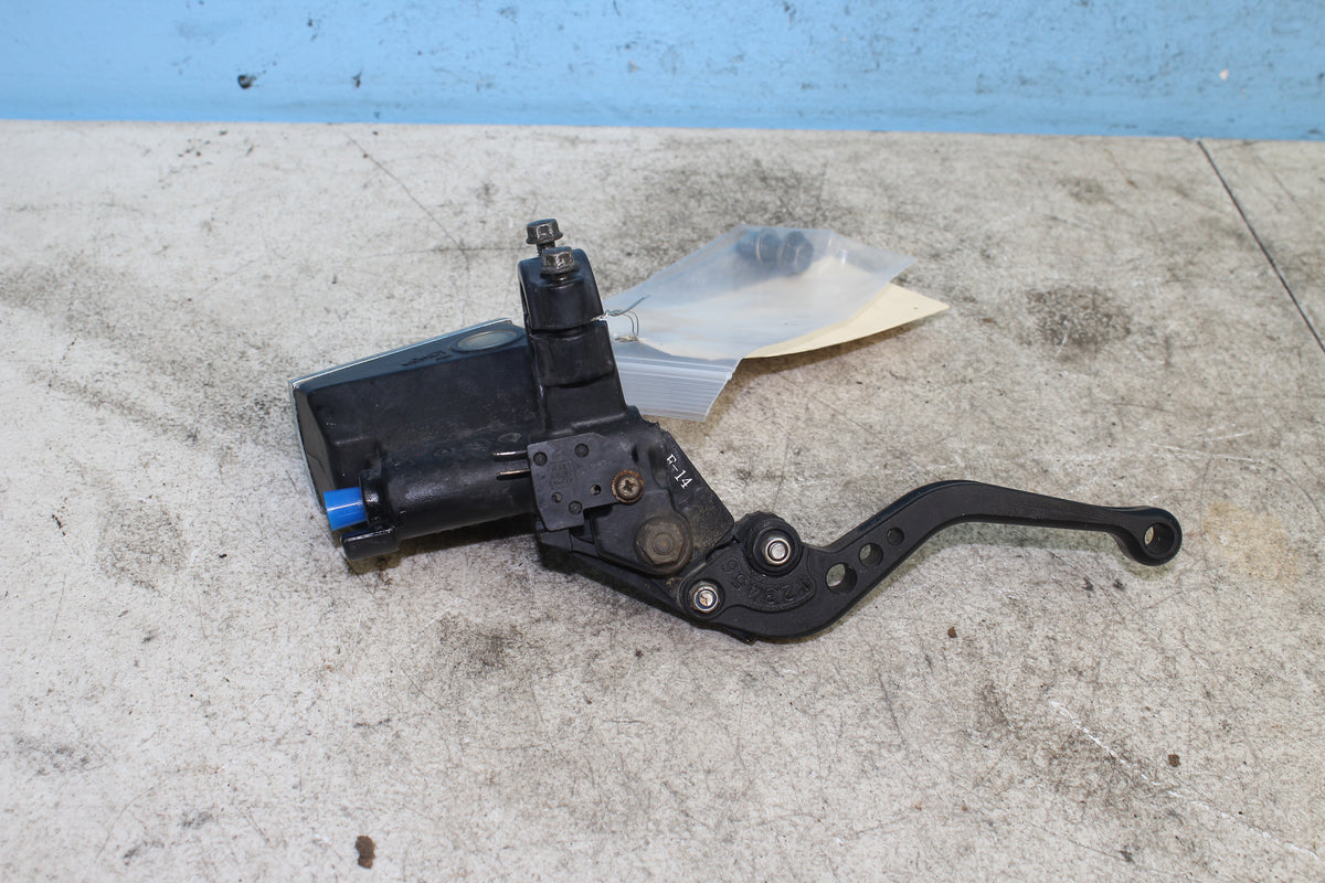 99-07 Suzuki GSX1300R Hayabusa Front Brake Master Cylinder Lever Bar Perch