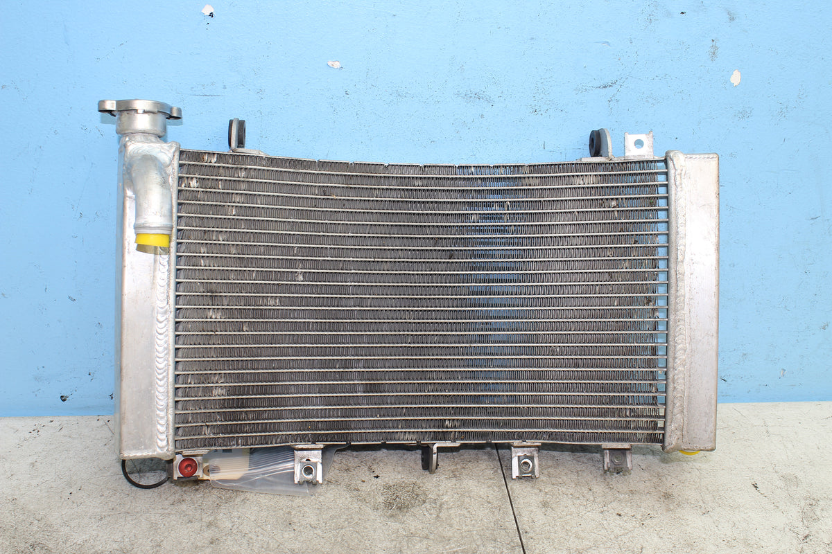 99-07 Suzuki GSX1300R Hayabusa Radiator Engine Motor Coolant Cooler