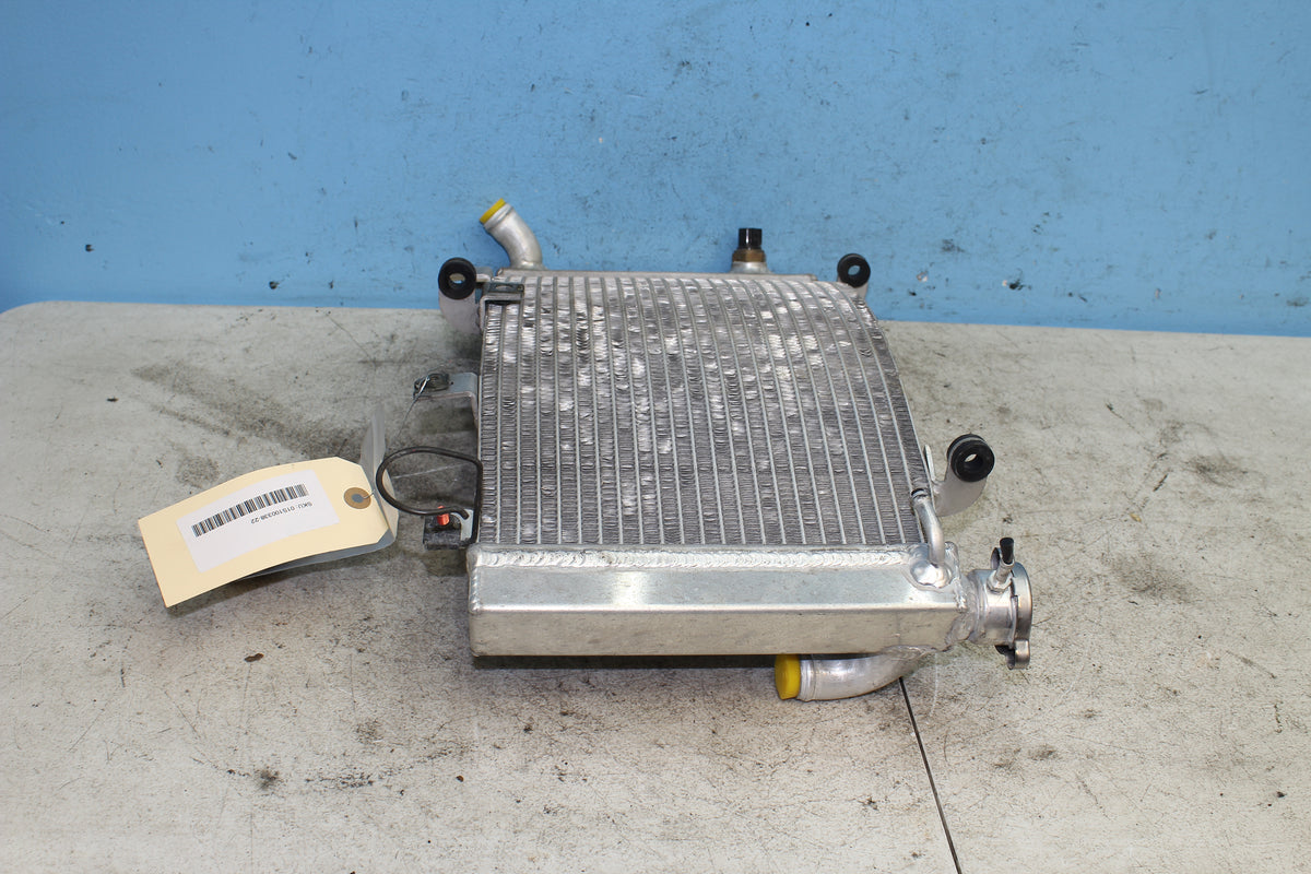 99-07 Suzuki GSX1300R Hayabusa Radiator Engine Motor Coolant Cooler