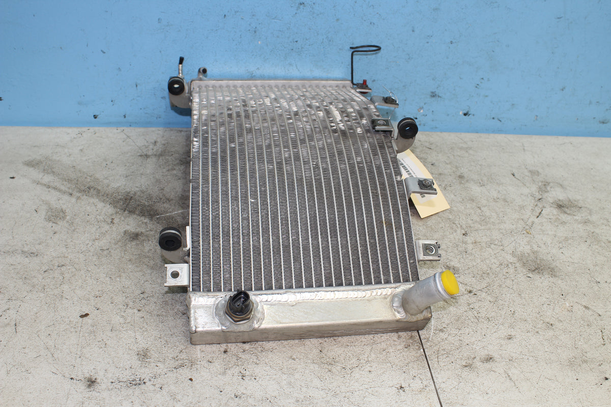 99-07 Suzuki GSX1300R Hayabusa Radiator Engine Motor Coolant Cooler