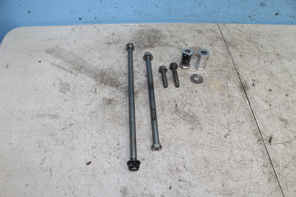 99-07 Suzuki GSX1300R Hayabusa Engine Motor Mount Hardware