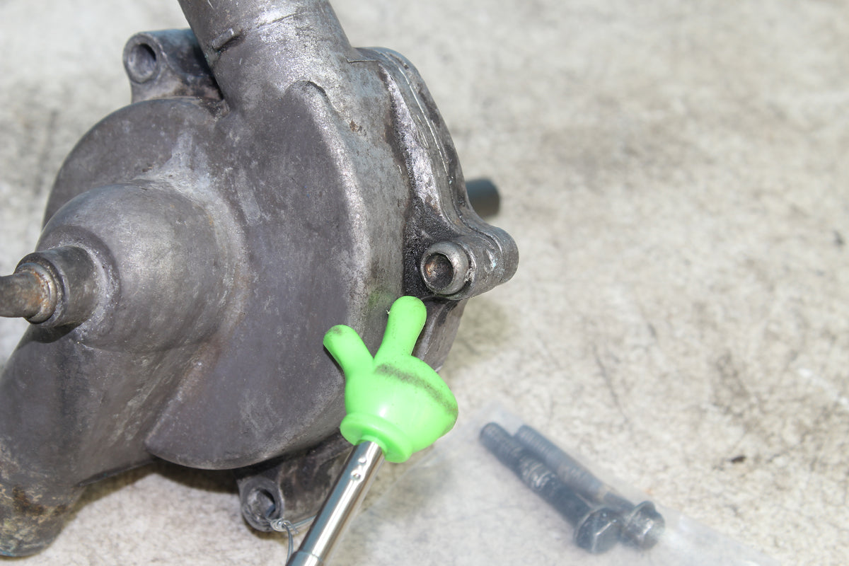 99-07 Suzuki GSX1300R Hayabusa Water Pump