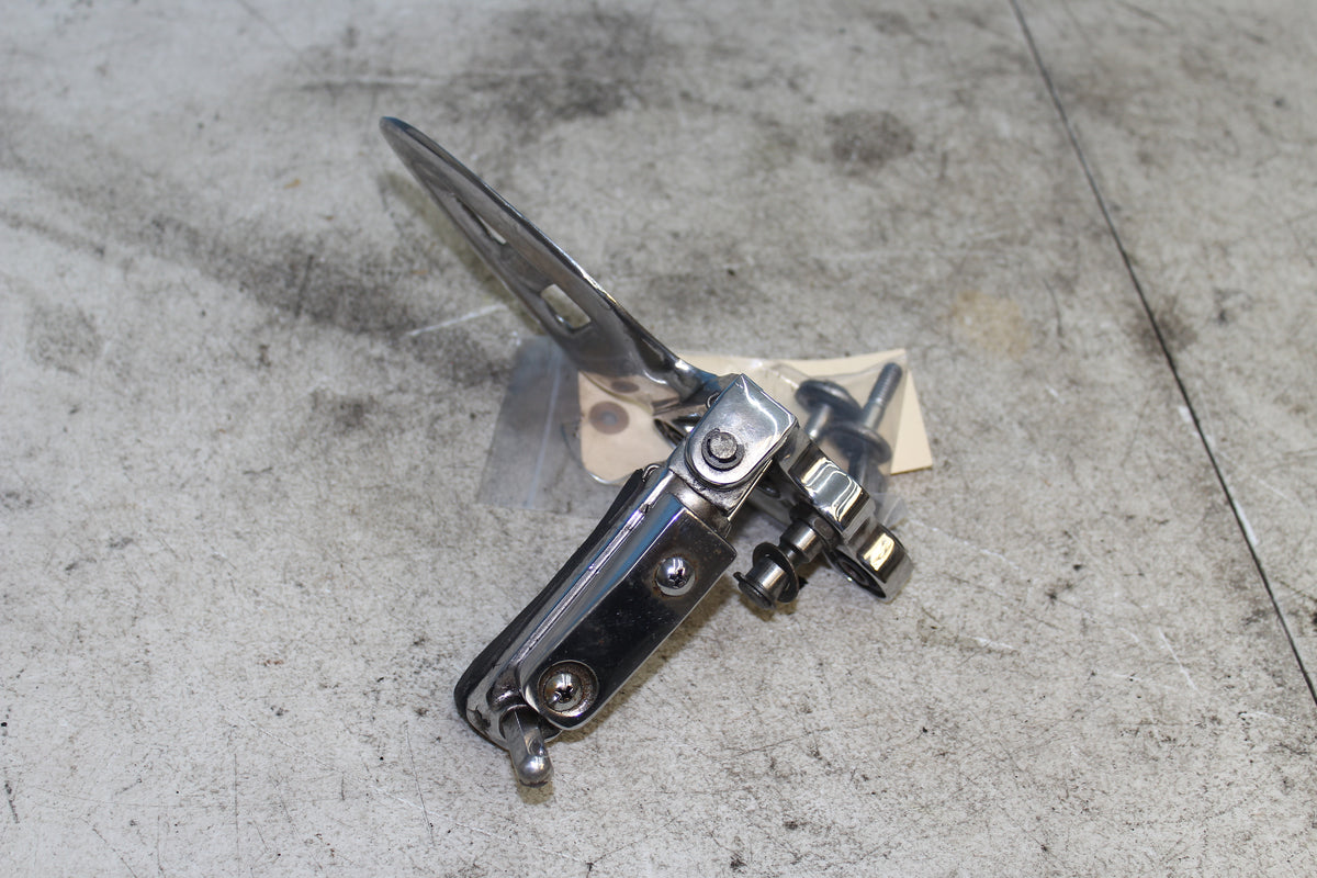 99-07 Suzuki GSX1300R Hayabusa Left Driver Foot Peg Rest Mount