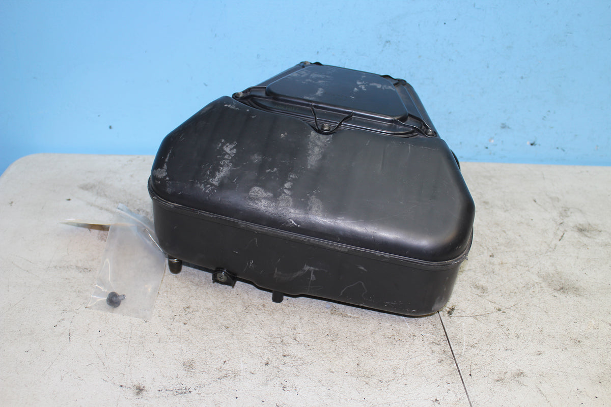 99-07 Suzuki GSX1300R Hayabusa Airbox Air Cleaner Filter Housing
