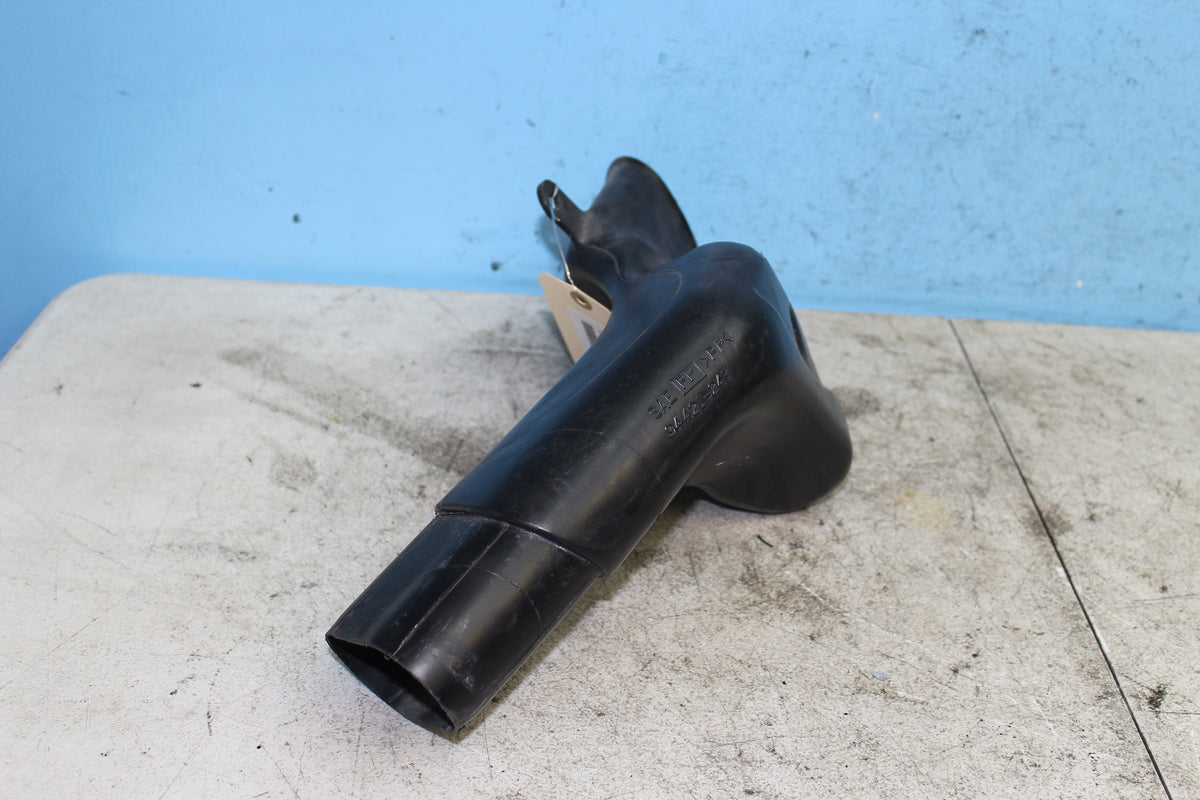 99-07 Suzuki GSX1300R Hayabusa Air Duct Right Intake Tube 94421-24F01