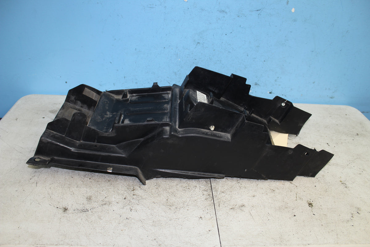 99-07 Suzuki GSX1300R Hayabusa Rear Inner Fender Liner Mud Guard Splash