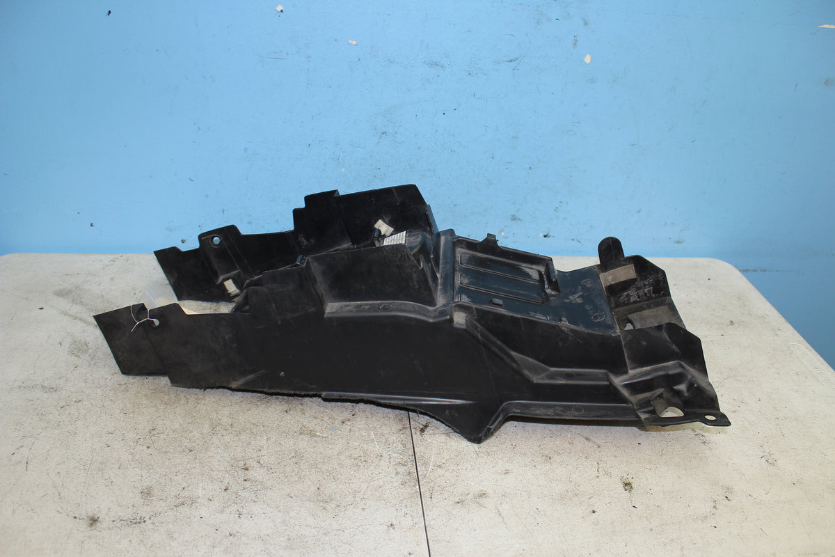 99-07 Suzuki GSX1300R Hayabusa Rear Inner Fender Liner Mud Guard Splash