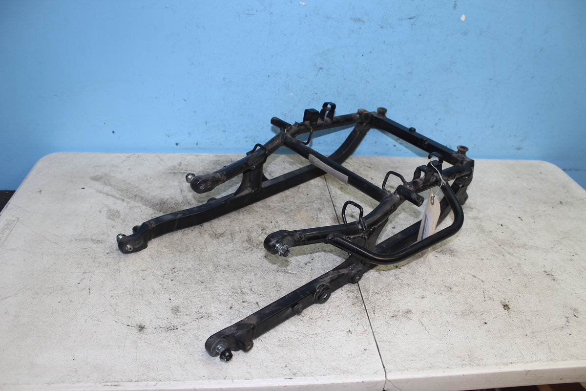 01-07 Suzuki GSX1300R Hayabusa Rear Sub Frame Fender Mount Seat Rail