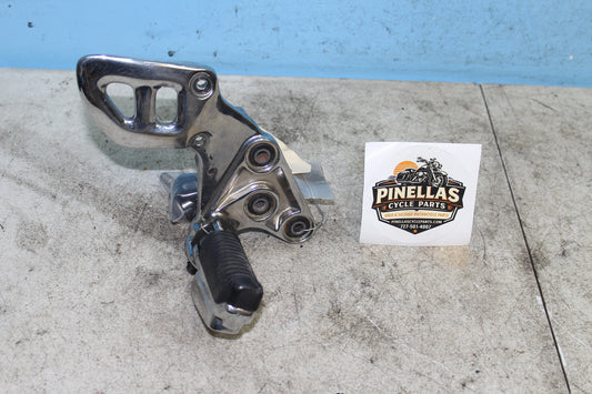 99-07 Suzuki GSX1300R Hayabusa Right Driver Foot Peg Rest Mount