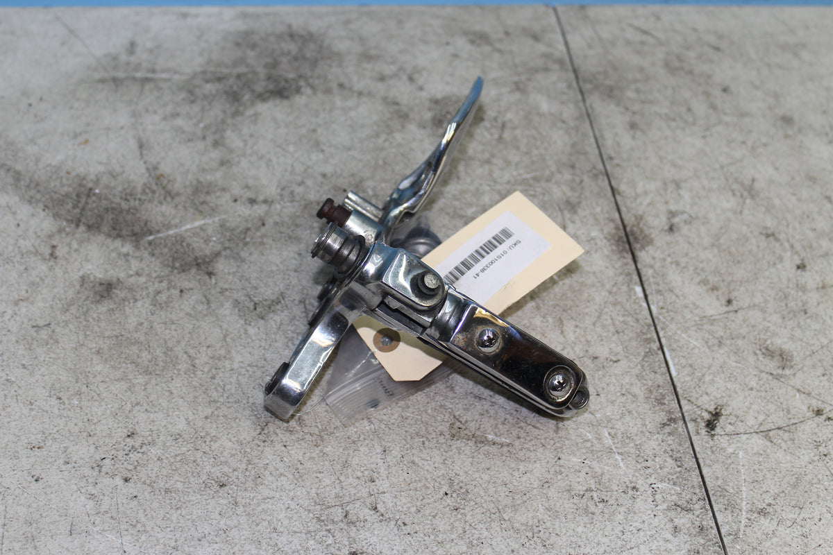 99-07 Suzuki GSX1300R Hayabusa Right Driver Foot Peg Rest Mount