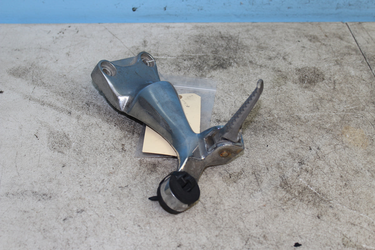 99-07 Suzuki GSX1300R Hayabusa Right Rear Foot Peg Rest Passenger