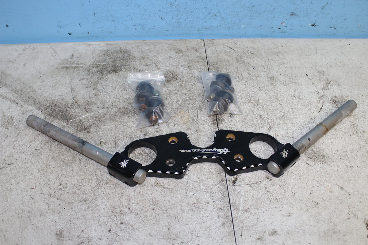 99-07 Suzuki GSX1300R Hayabusa Handlebar Handle Bar Upper Triple Tree Clamp