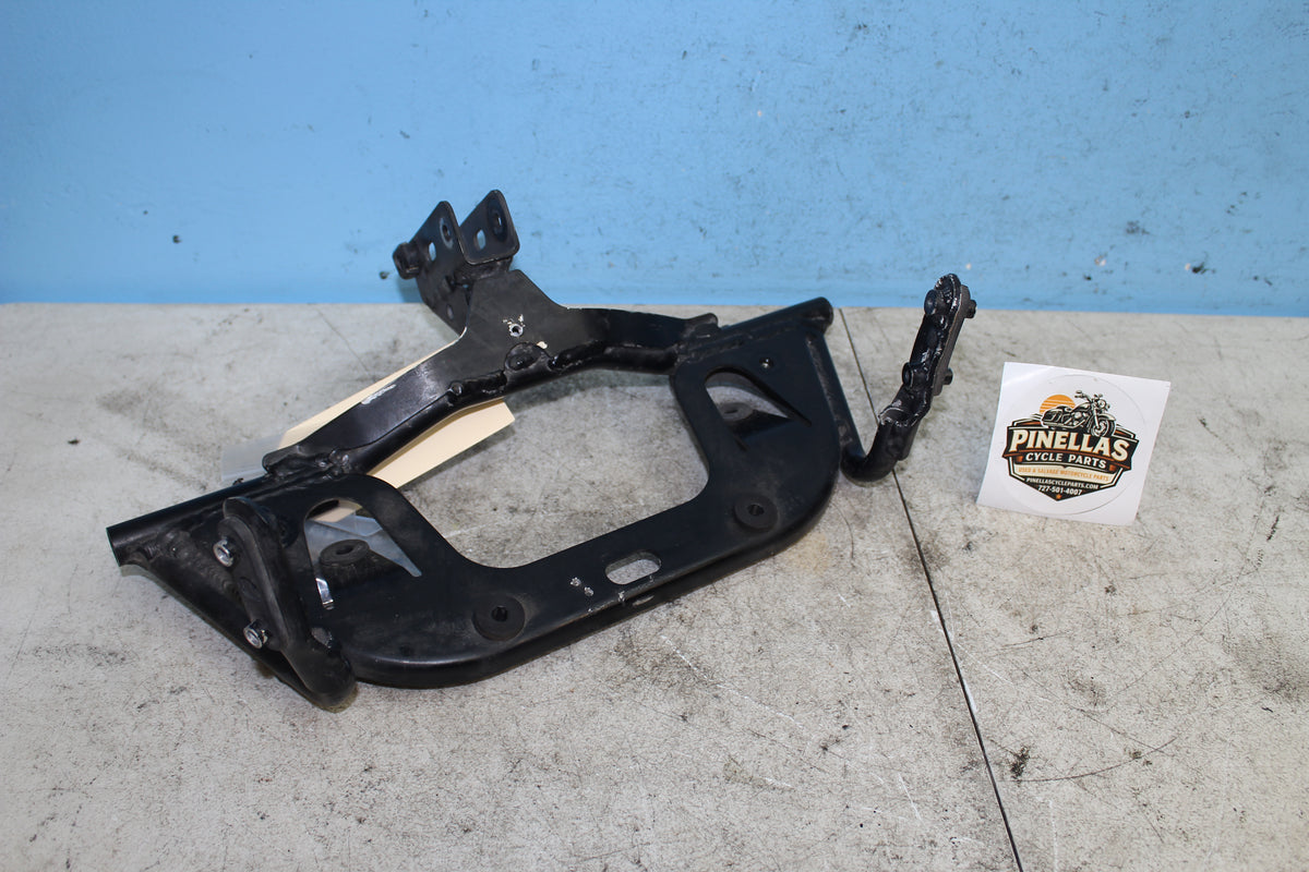 99-07 Suzuki GSX1300R Hayabusa Front Fairing Inner Stay Cowl Mount Bracket