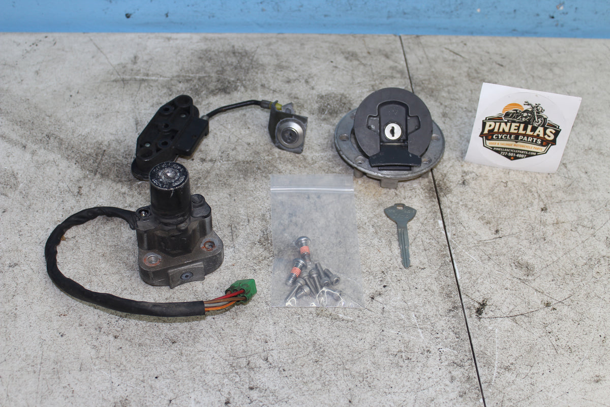 99-07 Suzuki GSX1300R Hayabusa Ignition Lockset Gas Tank Cap Seat Lock KEY