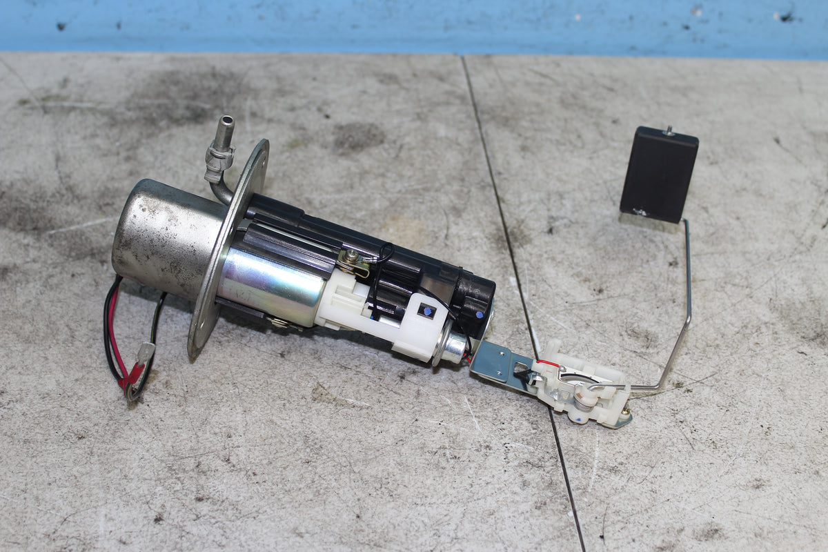 01-07 Suzuki GSX1300R Hayabusa Fuel Pump Gas Sending Unit
