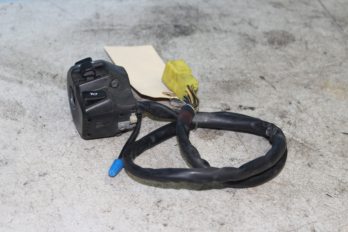 99-07 Suzuki GSX1300R Hayabusa Left Hand Control Headlight Turn Signal Switch