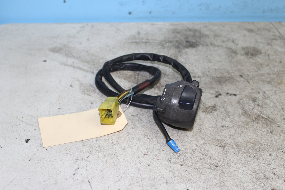 99-07 Suzuki GSX1300R Hayabusa Left Hand Control Headlight Turn Signal Switch