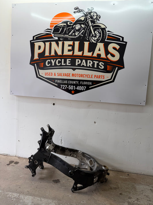 01-07 Suzuki GSX1300R Hayabusa Main Frame *CLN*