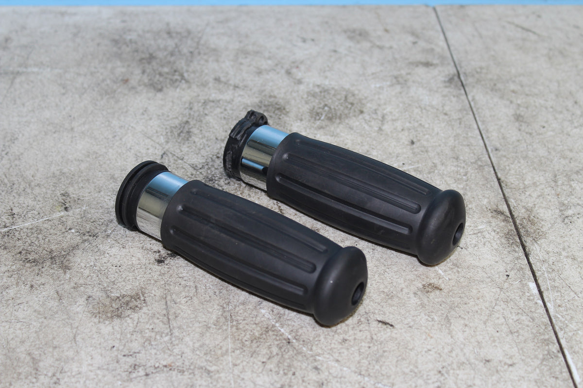 86-90 Harley Sportster Grips Left Right Hand Bar