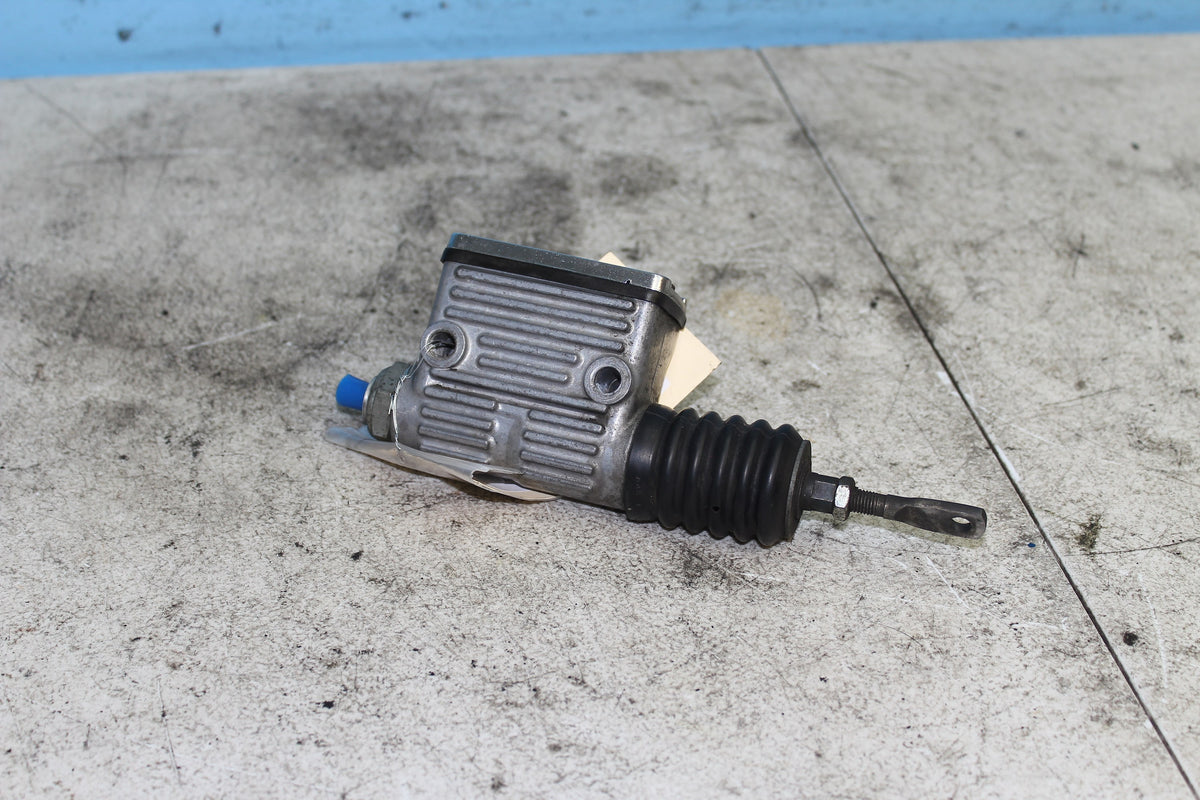 87-96 Harley Sportster XLH 1200 883 Rear Brake Master Cylinder
