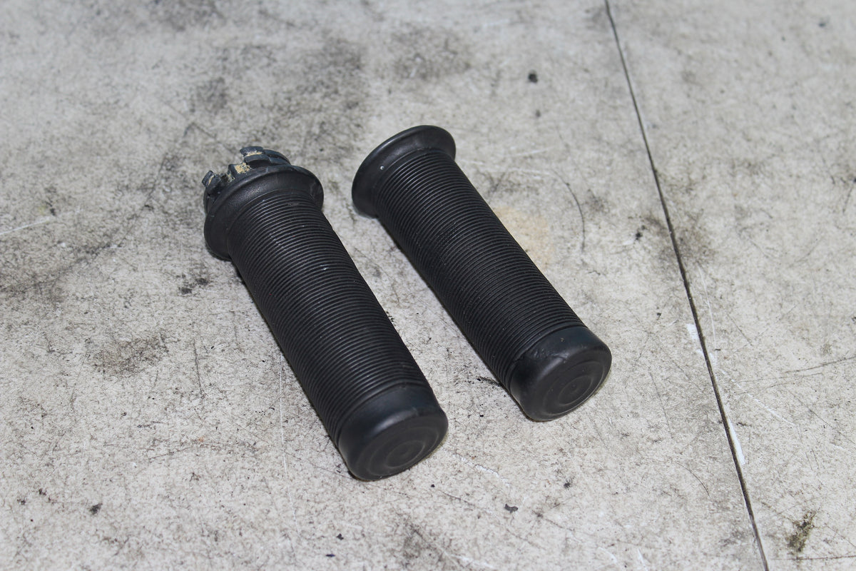 86-03 Harley Sportster XLH 1200 883 Grips Left Right 1" Bar Handlebar