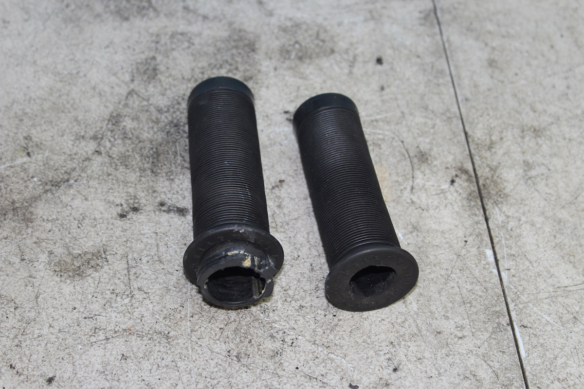 86-03 Harley Sportster XLH 1200 883 Grips Left Right 1" Bar Handlebar