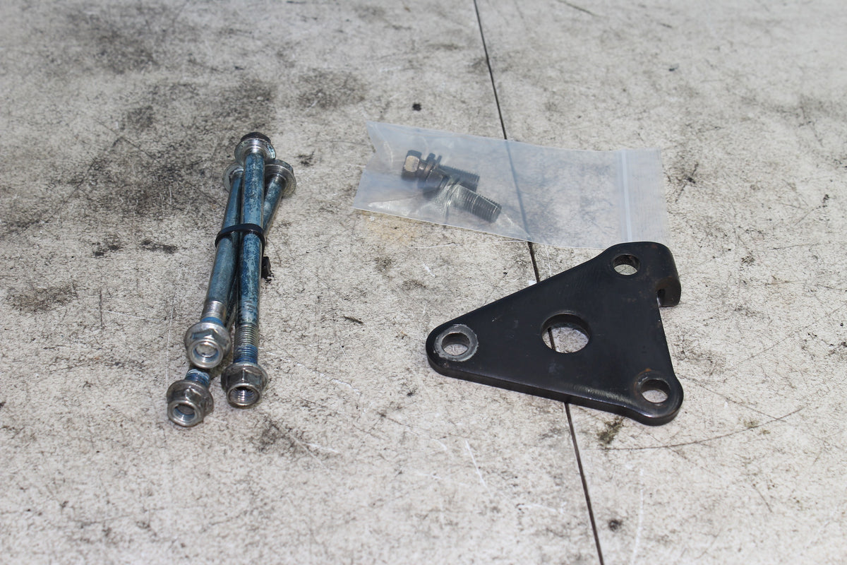 97-04 Suzuki Marauder VZ800 Engine Mount Bracket Plate Bolt Kit