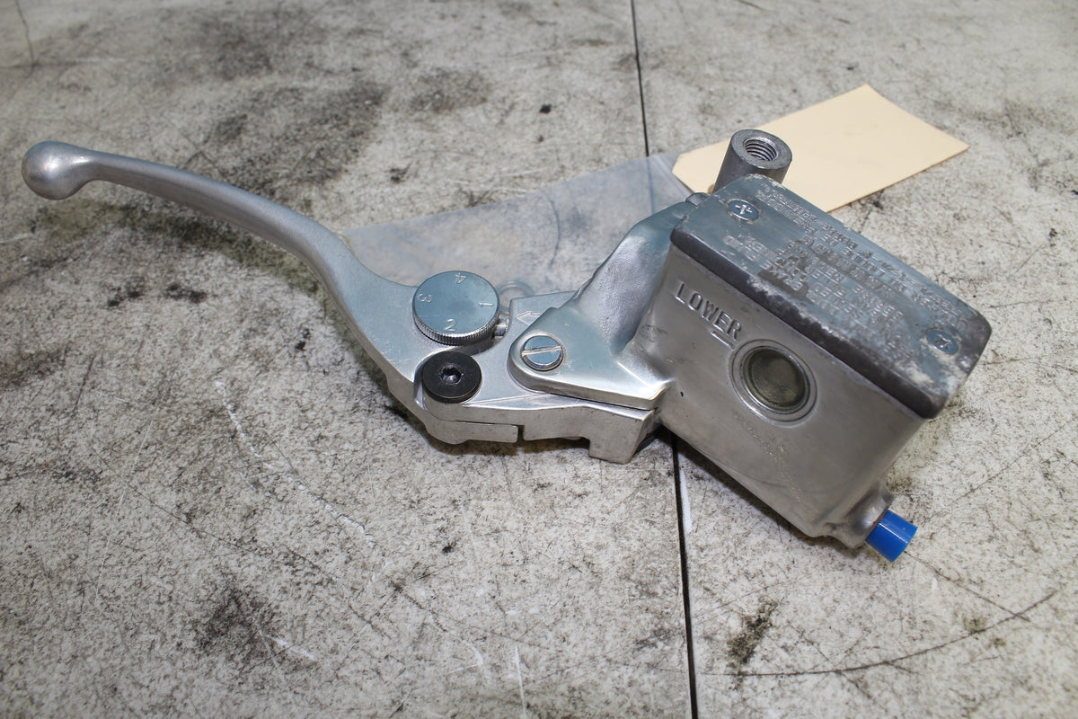 97-04 Suzuki Marauder VZ800 Front Brake Master Cylinder