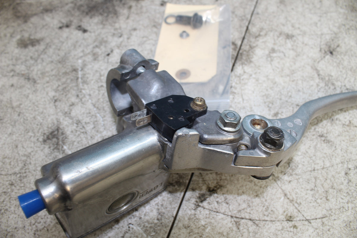 97-04 Suzuki Marauder VZ800 Front Brake Master Cylinder