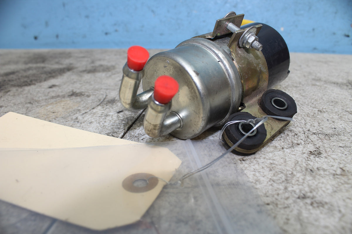 97-04 Suzuki Marauder VZ800 Fuel Pump w/ Bracket